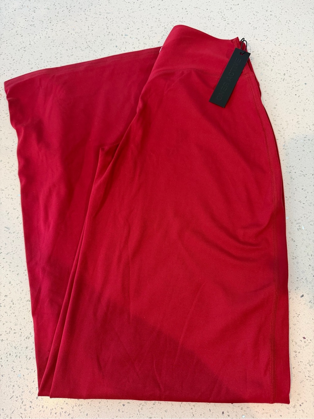 Oner Active Ruby Red High-Rise straight leg Leggings small short length. - Picture 5 of 5